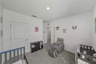 2741 Gardiner Ln, Zephyrhills, FL 33541 - Photo 34