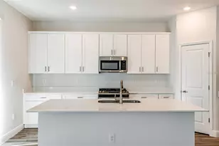 9998 Surrey Rose Dr, San Antonio, FL 33576 - Photo 2