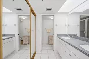 19111 Vista Bay Dr, Indian Shores, FL 33785 - Photo 22