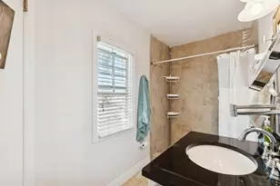 5110 Coquina Key Dr SE, Saint Petersburg, FL 33705 - Photo 20