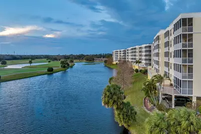 1200 Country Club Drive #1404, Largo, FL 33771 - Photo 4