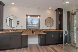 405 Driftwood Dr E, Palm Harbor, FL 34683 - Photo 8