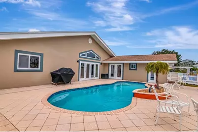 405 Driftwood Drive E, Palm Harbor, FL 34683 - Photo 10