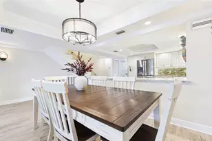 121 1st St E, Tierra Verde, FL 33715 - Photo 18