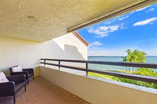 121 1st St E, Tierra Verde, FL 33715 - Photo 32