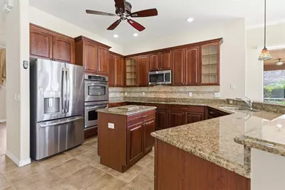 915 Vista Verde Lane, Sun City Center, FL 33573 - Photo 6