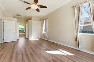 915 Vista Verde Ln, Sun City Center, FL 33573 - Photo 18