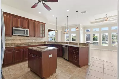 915 Vista Verde Lane, Sun City Center, FL 33573 - Photo 6