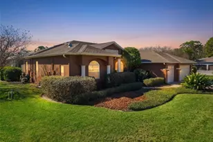 915 Vista Verde Ln, Ruskin, FL 33573 - Photo 1