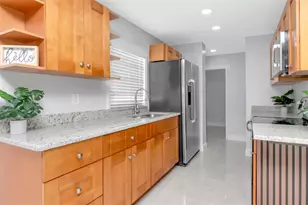 2906 E 97th Ave, Tampa, FL 33612 - Photo 10
