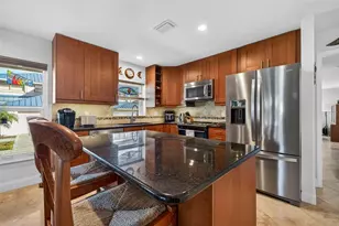 1671 Watermark Cir NE, Saint Petersburg, FL 33702 - Photo 14