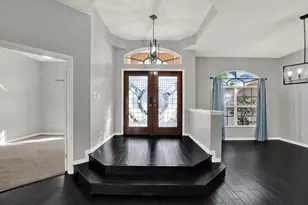 704 Fayette Pl, Lutz, FL 33549 - Photo 2