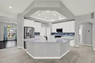 704 Fayette Pl, Lutz, FL 33549 - Photo 12