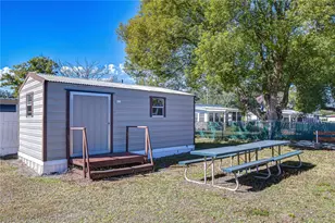 39107 Hillcrest Dr, Zephyrhills, FL 33542 - Photo 56