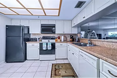 18400 Gulf Boulevard #1302, Indian Shores, FL 33785 - Photo 16