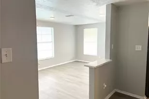 4220 E Powhatan Ave, Tampa, FL 33610 - Photo 6