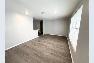 4220 E Powhatan Avenue, Tampa, FL 33610 - Photo 6