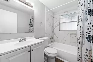4220 E Powhatan Ave, Tampa, FL 33610 - Photo 16