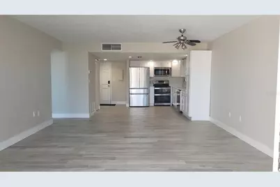 500 Treasure Island Causeway #106, Treasure Island, FL 33706 - Photo 18