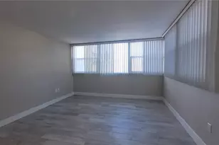 500 Treasure Island Causeway, Treasure Island, FL 33706 - Photo 20