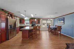 37519 Corey Lewis Ave, Zephyrhills, FL 33541 - Photo 16