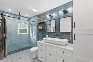 2430 14th St N, Saint Petersburg, FL 33704 - Photo 10