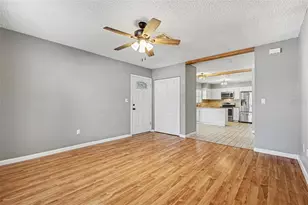 7624 Desoto Ct, Tampa, FL 33615 - Photo 6