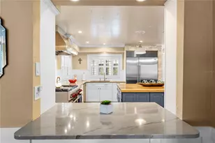 1896 Sailfish Rd S, Saint Petersburg, FL 33707 - Photo 16