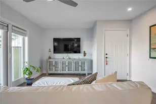 4728 Beach Dr SE, Saint Petersburg, FL 33705 - Photo 6