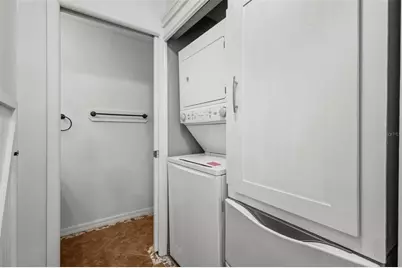 12828 Kings Lake Drive, Gibsonton, FL 33534 - Photo 32