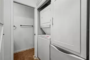 12828 Kings Lake Dr, Gibsonton, FL 33534 - Photo 32