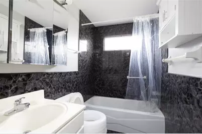1000 49th Street N #115, Saint Petersburg, FL 33710 - Photo 12