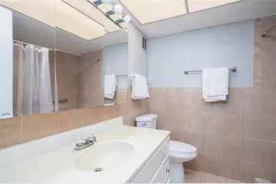 1000 49th Street N #115, Saint Petersburg, FL 33710 - Photo 8