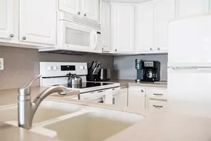 60 Gulf Blvd, Indian Rocks Beach, FL 33785 - Photo 18