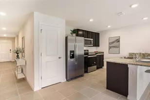 8540 Wheat Stone Dr, Zephyrhills, FL 33540 - Photo 2