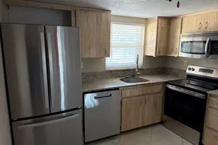 9815 47th Ave N, Saint Petersburg, FL 33708 - Photo 8
