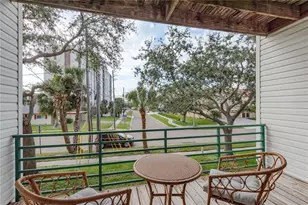 320 Island Way, Clearwater Beach, FL 33767 - Photo 36