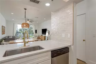320 Island Way, Clearwater Beach, FL 33767 - Photo 18
