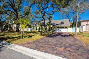 8279 29th Ave N, Saint Petersburg, FL 33710 - Photo 2