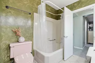 1000 N Shore Dr NE, Saint Petersburg, FL 33701 - Photo 24