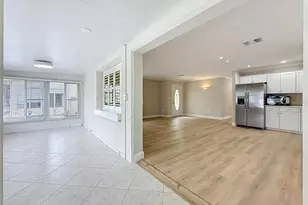 6747 Cape Hatteras Way NE, Saint Petersburg, FL 33702 - Photo 32