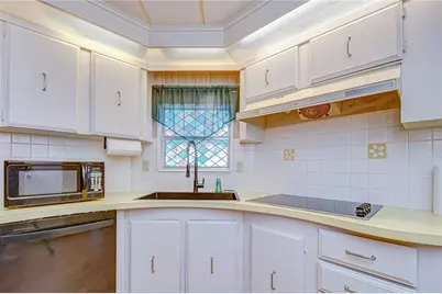 [Address not provided], Zephyrhills, FL 33541 - Photo 14