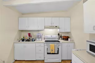 2016 Windsor Way, Tampa, FL 33619 - Photo 8