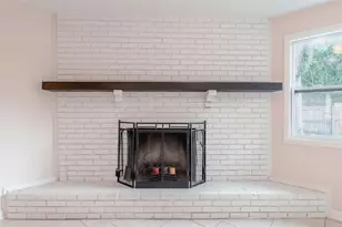 8918 134th St, Seminole, FL 33776 - Photo 32