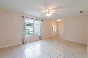 8918 134th St, Seminole, FL 33776 - Photo 8