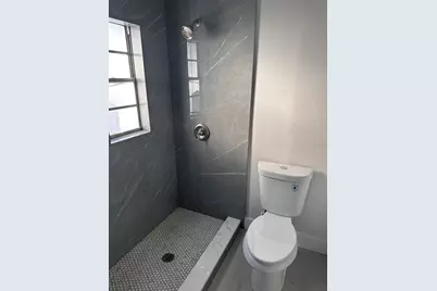 3805 E Crenshaw Street, Tampa, FL 33604 - Photo 2