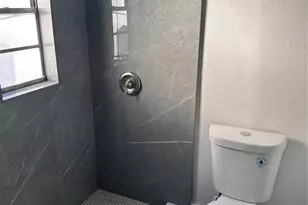 3805 E Crenshaw St, Tampa, FL 33604 - Photo 2