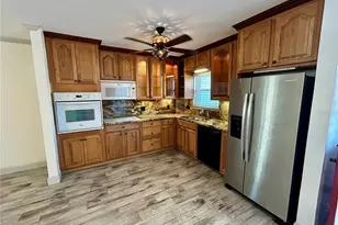 2261 Swedish Dr, Clearwater, FL 33763 - Photo 8