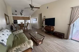 232 Nautilus Way, Saint Petersburg, FL 33706 - Photo 4