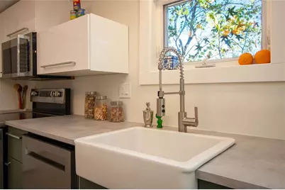6515 30th Street N, Saint Petersburg, FL 33702 - Photo 12